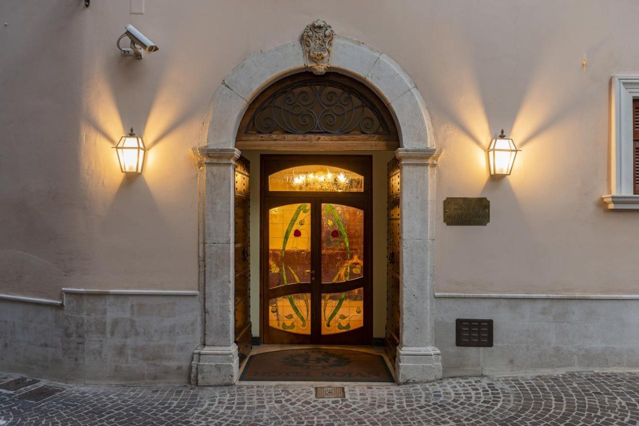 Hotel Rojan Sulmona Kültér fotó