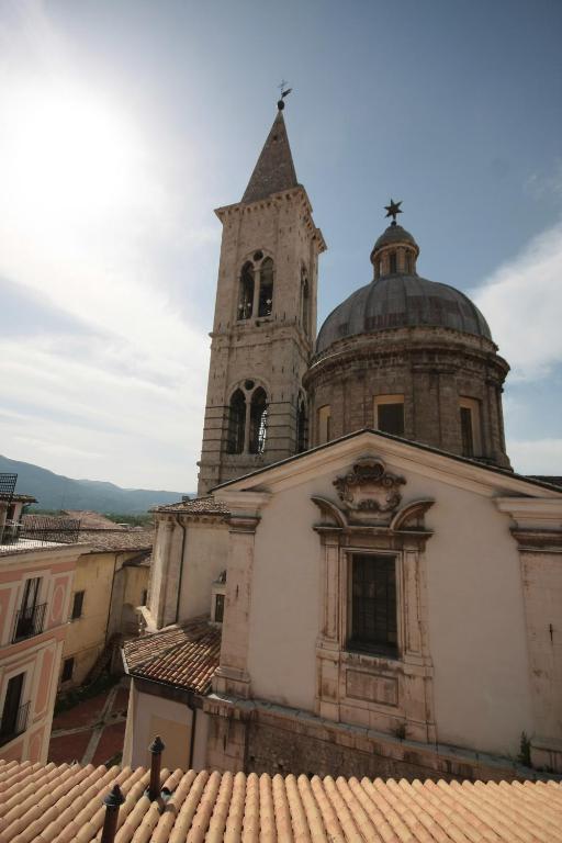 Hotel Rojan Sulmona Kültér fotó