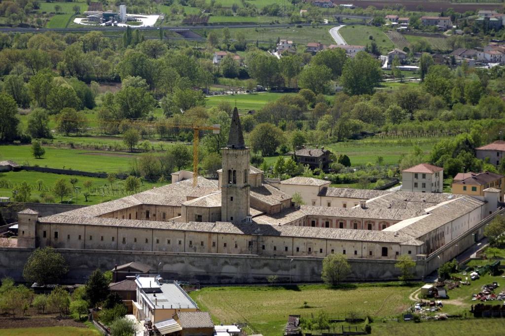 Hotel Rojan Sulmona Kültér fotó