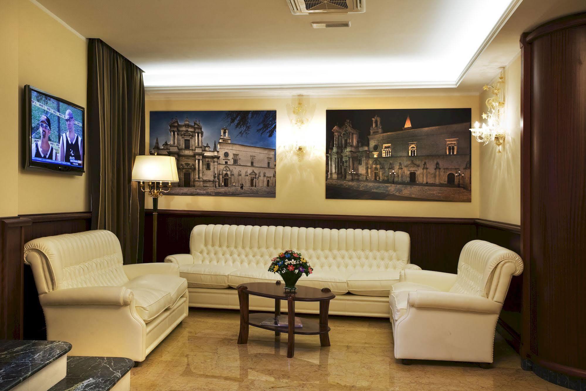 Hotel Rojan Sulmona Kültér fotó