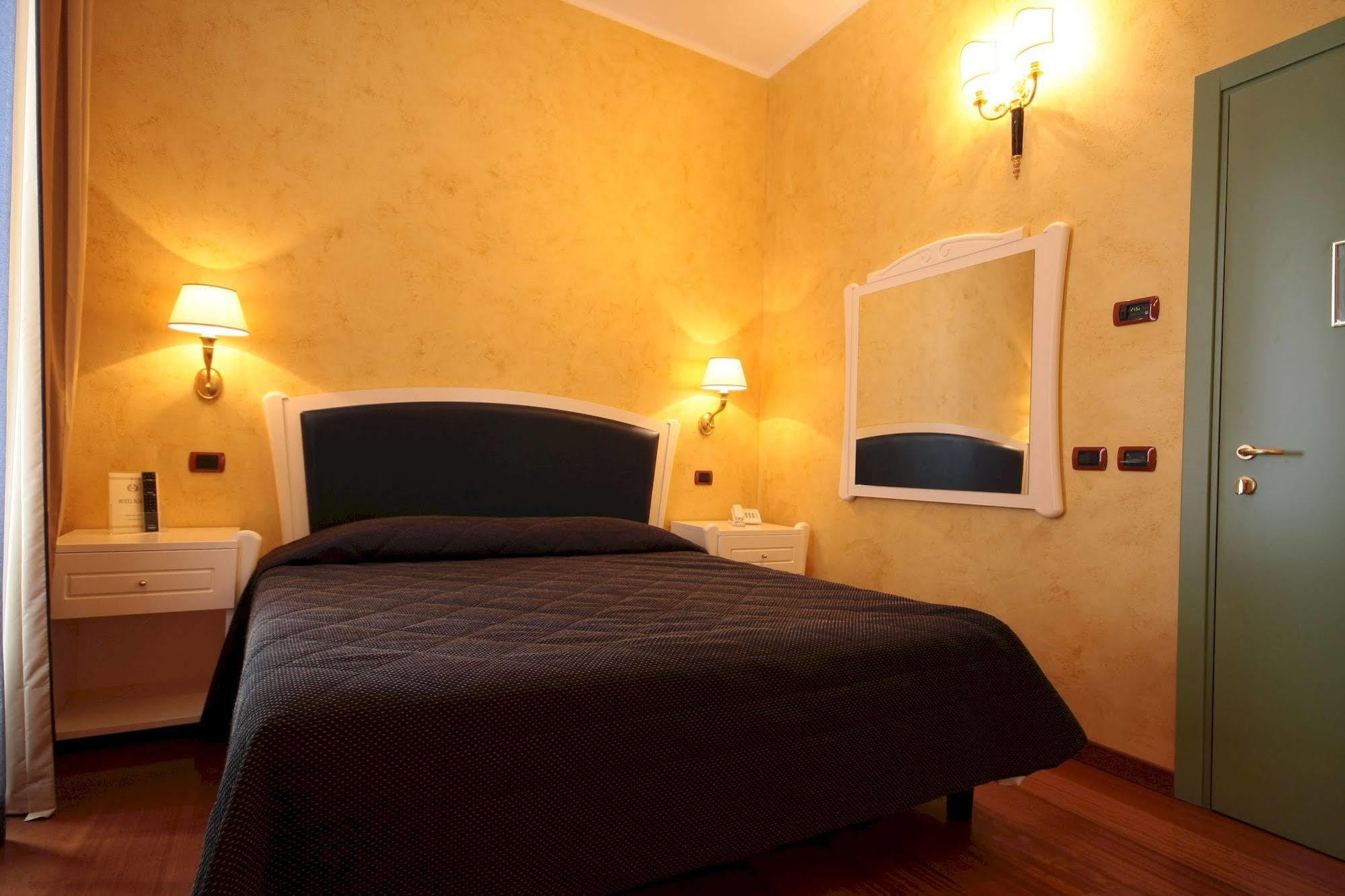 Hotel Rojan Sulmona Kültér fotó